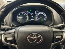 
										Toyota Land Cruiser full									